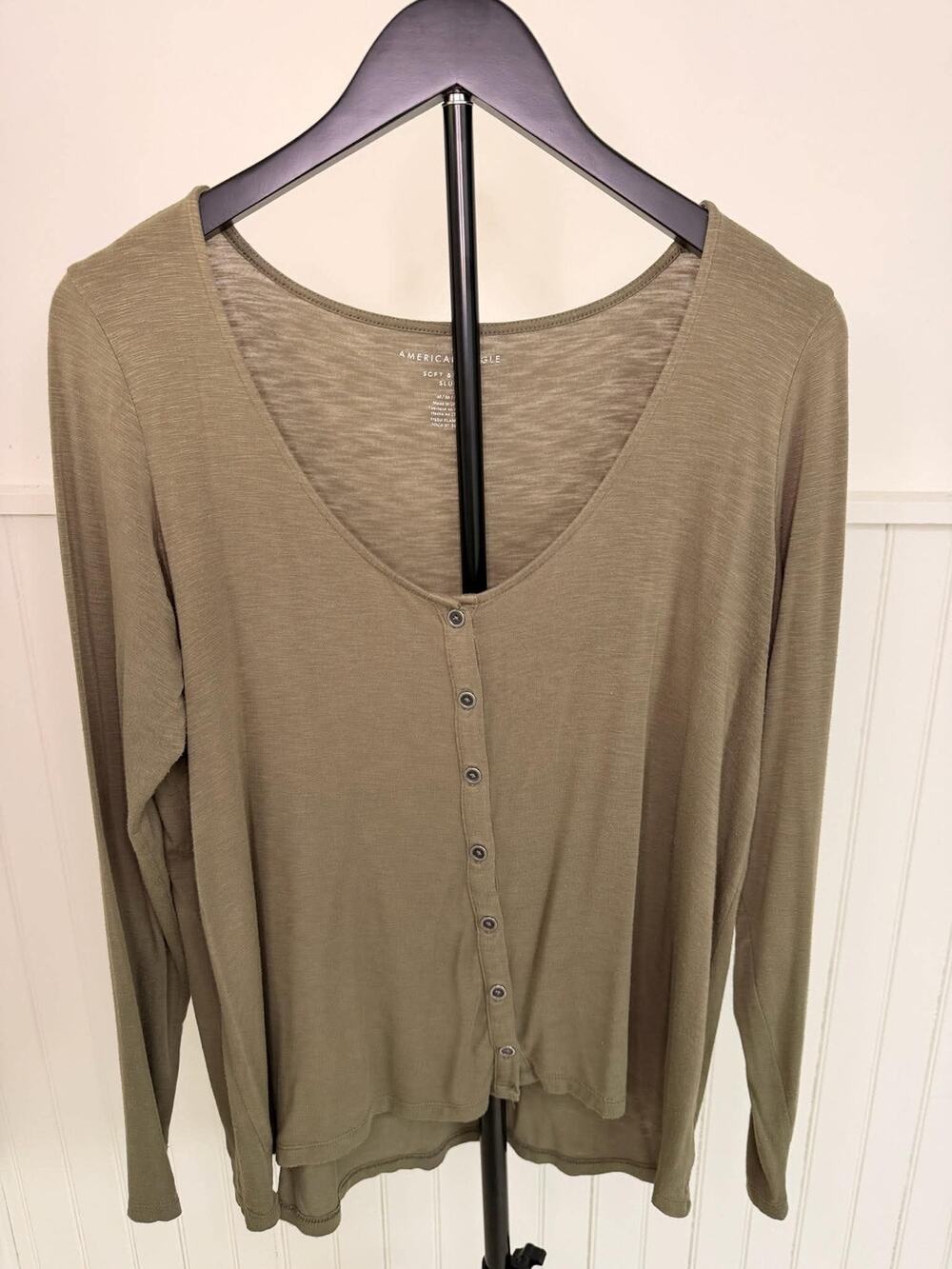 American Eagle Soft & Sexy Olive Green Top M